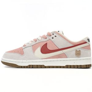 Nike SB Dunk Low ??Year of the Rabbit?? DO9457-100